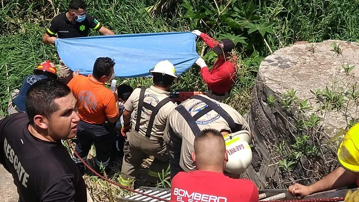 Rescate mujer embarazada (2)